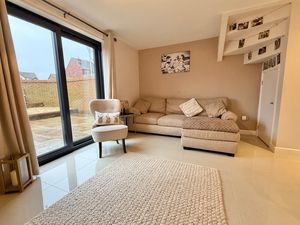 Photo 3- click for photo gallery